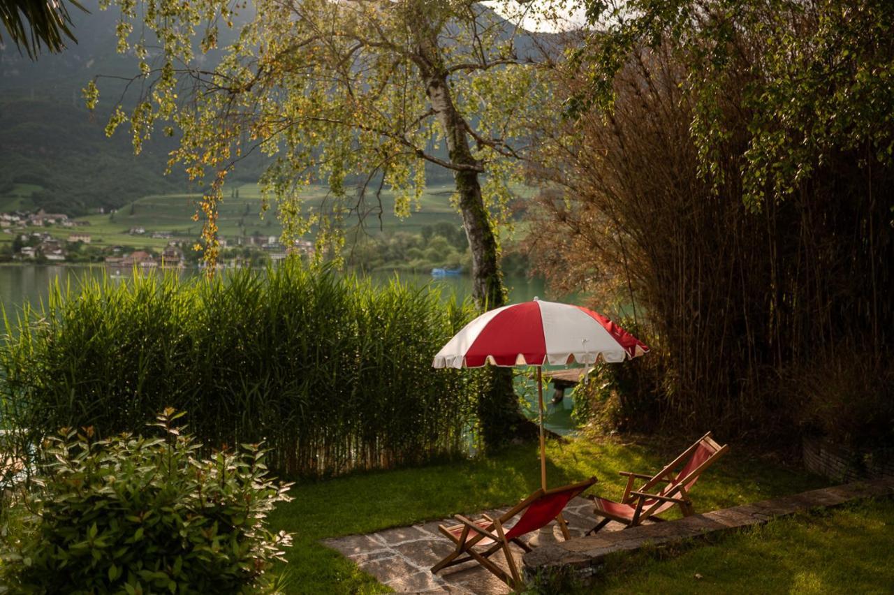Leuchtenburg Am See Caldaro Esterno foto